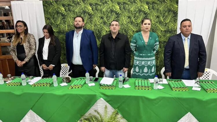Colação de grau da primeira turma de Enfermagem da Universidade Anhanguera, Polo de Miranda-MS.
