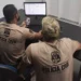 Professor é flagrado com centenas de fotos e vídeos com pornografia infantil