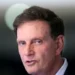 Desembargador suspende cassação de Crivella por abuso de poder político
