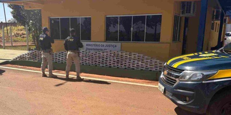Criminosos têm prejuízo de R$ 77,5 milhões com carga de cocaína apreendida pela PRF na BR-158