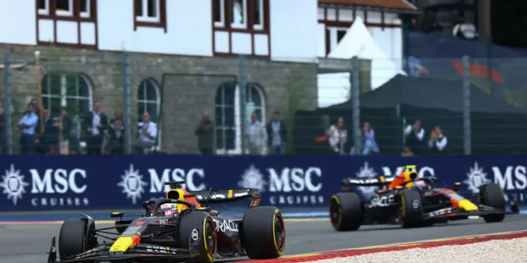 Perez explica diferença de 22s para o ‘paciente’ Verstappen na Bélgica