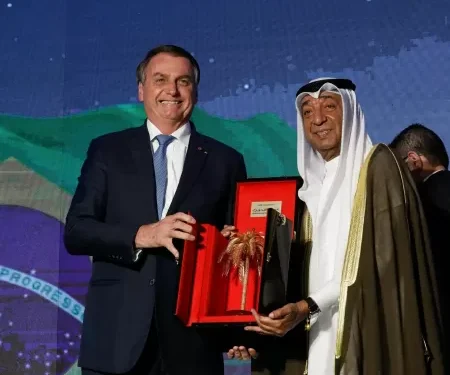 Bolsonaro diz a aliados que não vão achar depósitos em dinheiro na conta
