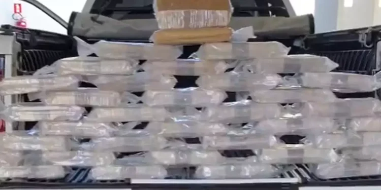 Homem é preso ao transportar R$ 2,8 milhões em cocaína para o PR