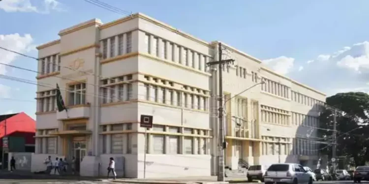 PF cumpre 5 mandados contra traficantes de drogas que usam os Correios