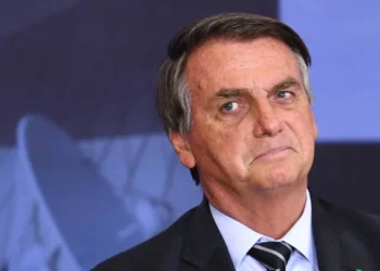 Hacker diz que Bolsonaro perguntou se ele poderia invadir urna eletrônica