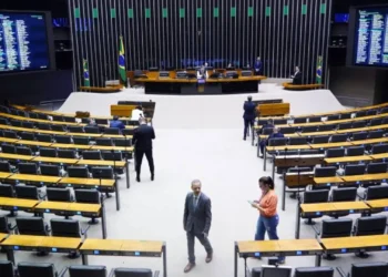 Bancada federal de MS aprova MP que reajusta salário mínimo e ampliação de isenção do IR