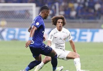 Corinthians marca no último lance e busca empate com o Cruzeiro