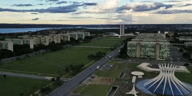 Ministério abre prazo para concurso único com cerca de 8 mil vagas em órgãos federais