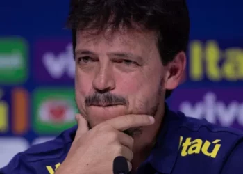 Neymar e mais quantos? Diniz convoca seleção com Arábia no mapa da bola