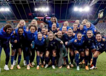Holanda faz goleada de 7 a 0 e ultrapassa EUA na liderança do grupo na Copa do Mundo