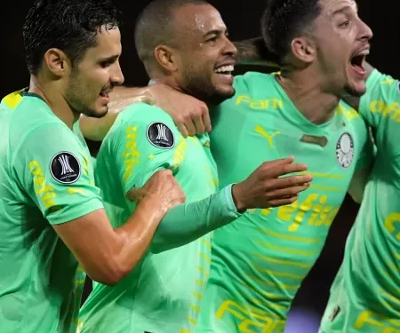 Palmeiras atropela Deportivo Pereira e fica perto da semi da Libertadores