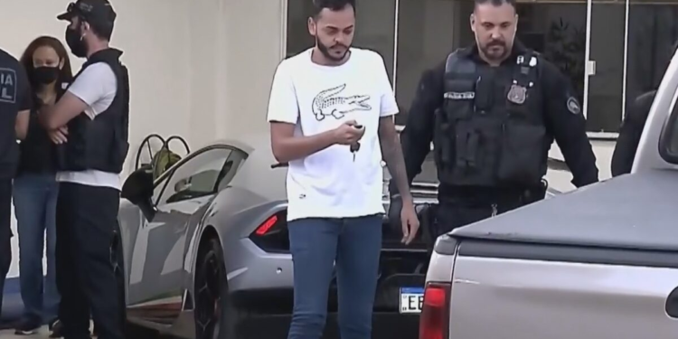 Youtuber Klebin responde por lavagem de dinheiro