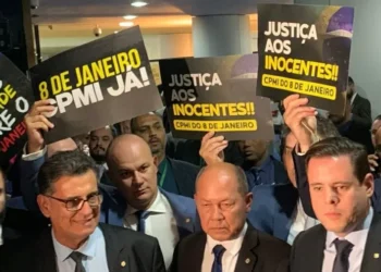 Criatura contra criadores: CPI do 8/1 vira inferno para bolsonaristas