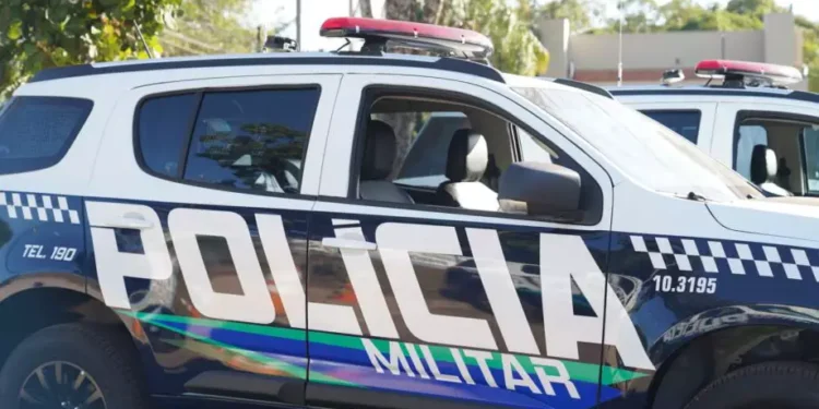 Neta esfaqueia avô de consideração após irmã revelar suposto estupro