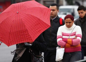 Frente fria chega com chuva em MS já nesta semana, mas temperaturas devem ficar amenas