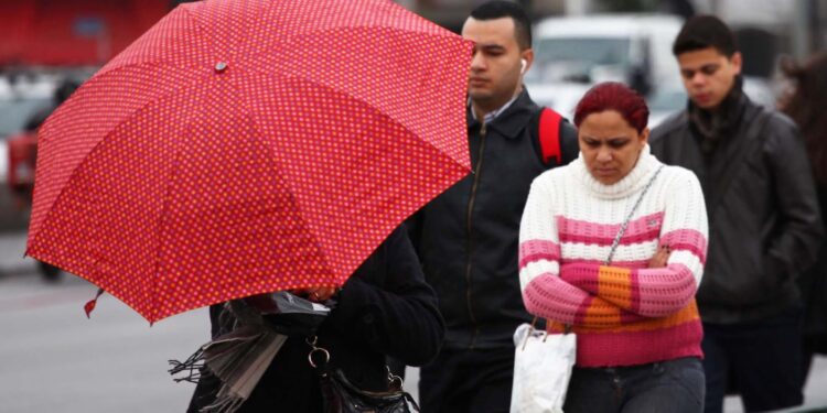 Frente fria chega com chuva em MS já nesta semana, mas temperaturas devem ficar amenas
