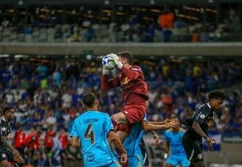 Cruzeiro empata com o RB Bragantino e chega a oito jogos sem vencer no Brasileirão
