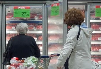 Carne tem maior queda de preço em cinco anos, e consumo aumenta