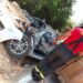 carreta tomba em cima de carro e motorista tem braço amputado