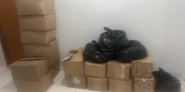 Polícia flagra major da PM em depósito com 700 máquinas do jogo do bicho em Campo Grande