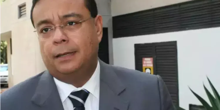 Espólio de Ruiter e mais 6 terão que pagar 1 milhão na farra dos consignados