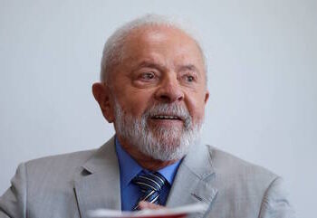 Lula recebe alta de hospital onde fez cirurgias e segue para o Palácio da Alvorada