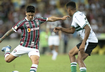 Fluminense vence a segunda seguida e rebaixa o Coritiba para a Série B