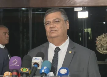 Indicados para STF e PGR, Dino e Gonet visitam senadores em busca de votos