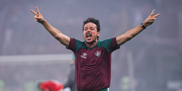 Fluminense oferece prorrogação de contrato a Diniz até 2025. Quer o técnico nos dois Mundiais que o clube vai disputar