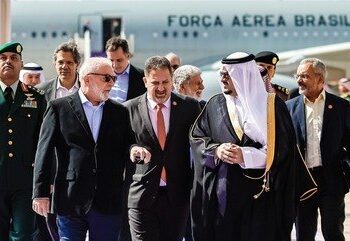 Lula desembarca na Arábia Saudita em busca de investimentos