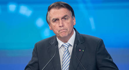 Moraes manda para análise da PF vaquinha de R$ 17 milhões de Bolsonaro a pedido da PGR
