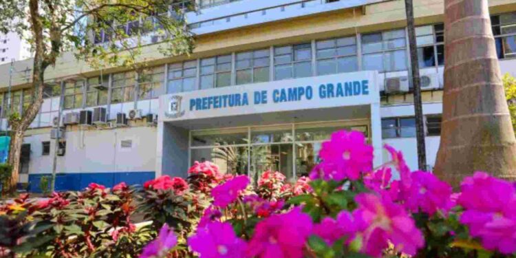 Adriane Lopes antecipa salário dos servidores de Campo Grande para dia 28 de dezembro