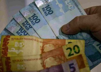 Com Riedel de folga, servidores estaduais de MS passam virada de ano sem salário de dezembro