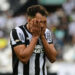 Entre a esperança e o luto: o drama do Botafogo e seus ensinamentos