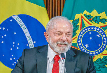 Lula critica previsão da OCDE sobre economia brasileira e diz que vai ‘provar que erraram’