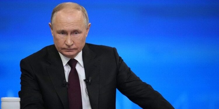 Putin diz que Rússia está disposta a conversar sobre Ucrânia