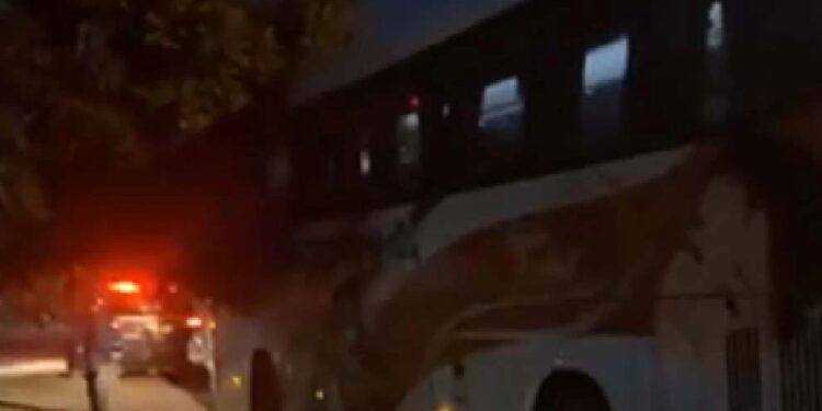 Morre menina atropelada por ônibus enquanto andava de bicicleta em Corumbá