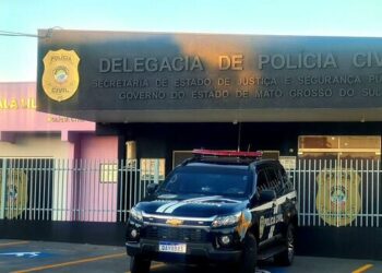 Estudante é preso armazenando pornografia infantil em Costa Rica