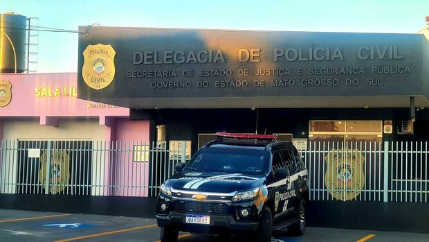 Estudante é preso armazenando pornografia infantil em Costa Rica