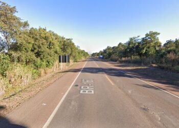 Motociclista perde controle do guidão e morre na BR-163, em Coxim