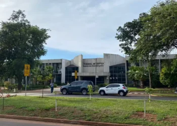 PF vai a gabinete de desembargador do TJ