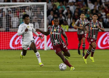 No fim, Fluminense perde para a LDU no jogo de ida da Recopa