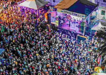 Pode faltar ao trabalho no Carnaval? Confira o que diz a lei trabalhista e evite problemas na firma