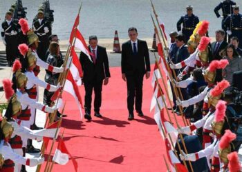 Sessão solene marca retorno de deputados federais e senadores de MS ao Congresso