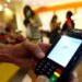 Juros do cartão de crédito recuam em janeiro e atingem menor nível desde dezembro de 2022