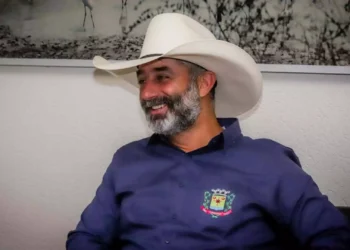 Justiça marca depoimento de testemunhas da ação contra prefeito de Ivinhema por ameaça a deputado