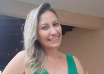 Psicóloga morreu ao ser jogada do carro pelo próprio filho em rodovia de Mato Grosso do Sul
