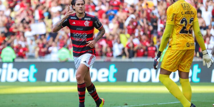 Corinthians é derrotado pelo Flamengo no Maracanã e pode entrar no Z4 do Brasileirão