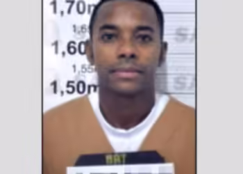 Robinho inicia estudos dentro da cadeia. Saiba qual curso o ex-menino da Vila faz