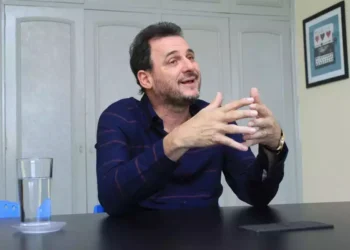 Ex-prefeito de Costa Rica cita “pressão” e “jogo sujo” e desiste de candidatura